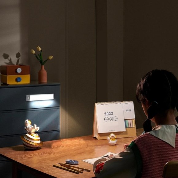 3 Pack Rechargeable 30 LED motion Sensor Light Cool White Color - Picture 7 of 11